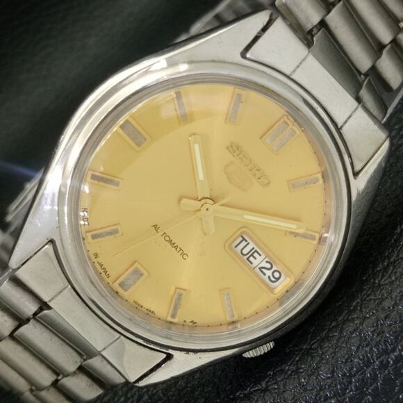 Vintage 1971 Seiko Automatic Mens Silver Watch W/daydate & Gold accents - Picture 1 of 8